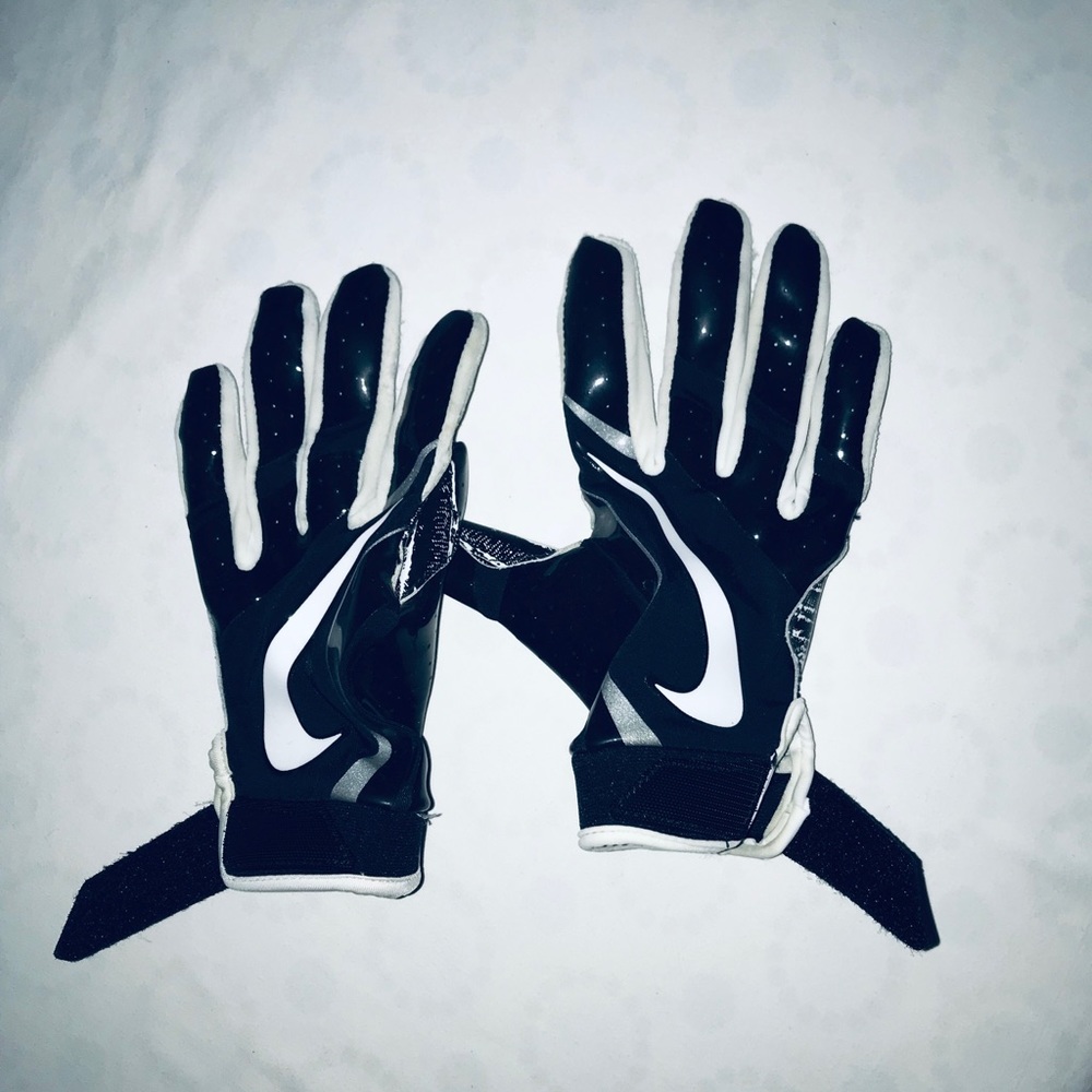 Nike YS youth small football gloves